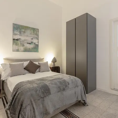 ベッド・アンド・ブレックファスト Kepos And 4*